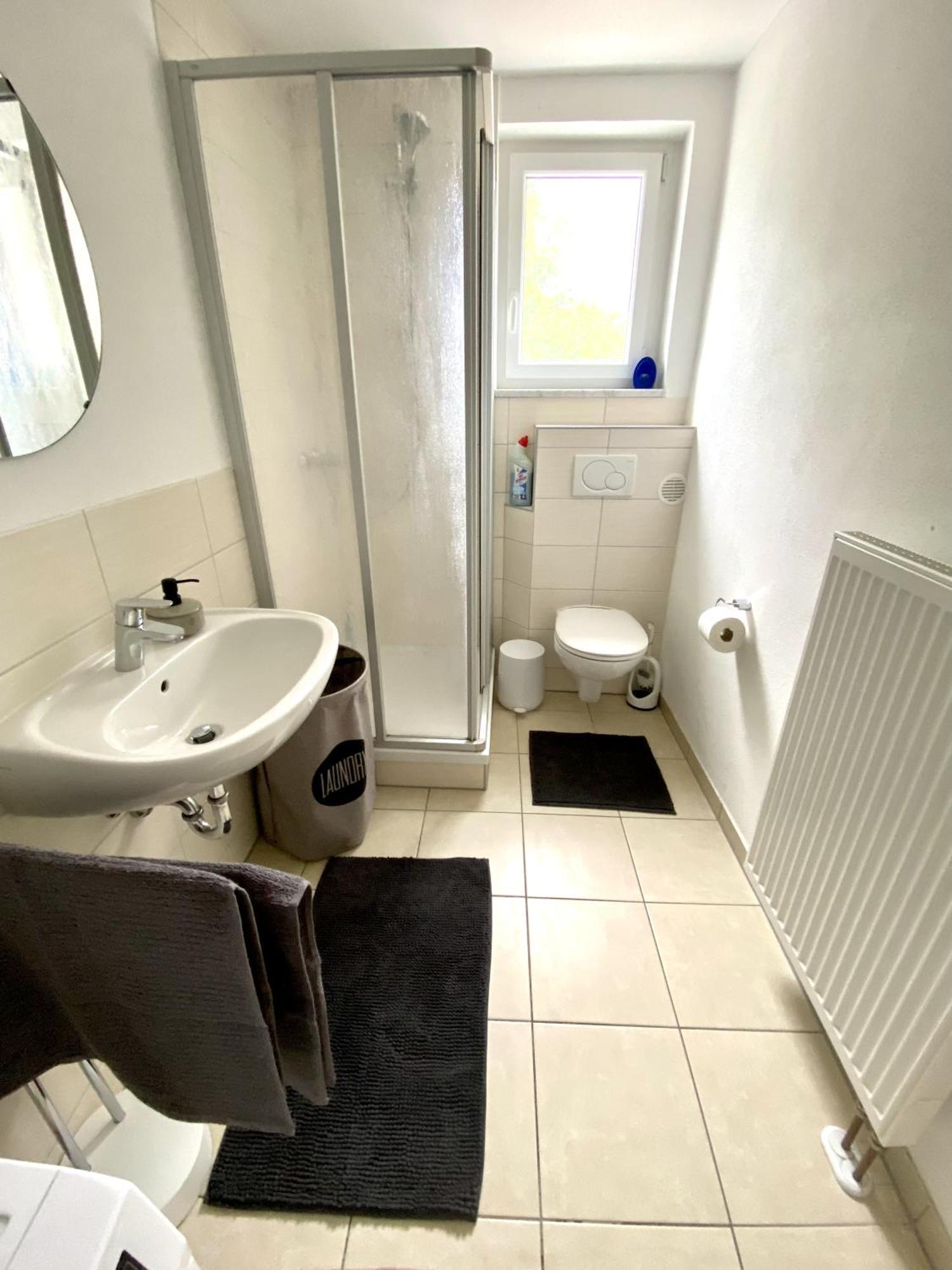 3 Zimmer Apartment Mit Flussblick - Self Check-In Eggenfelden Buitenkant foto