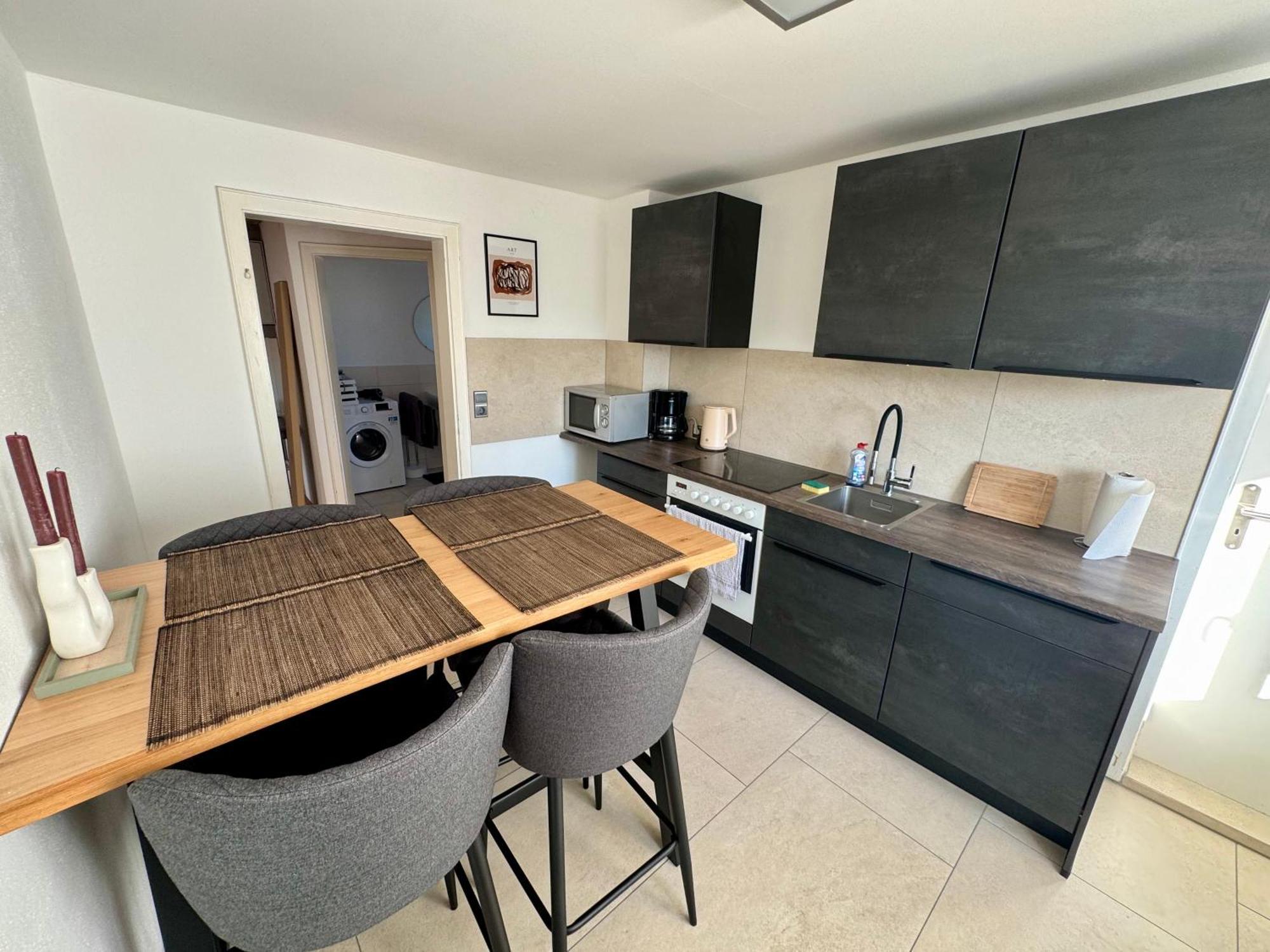 3 Zimmer Apartment Mit Flussblick - Self Check-In Eggenfelden Buitenkant foto